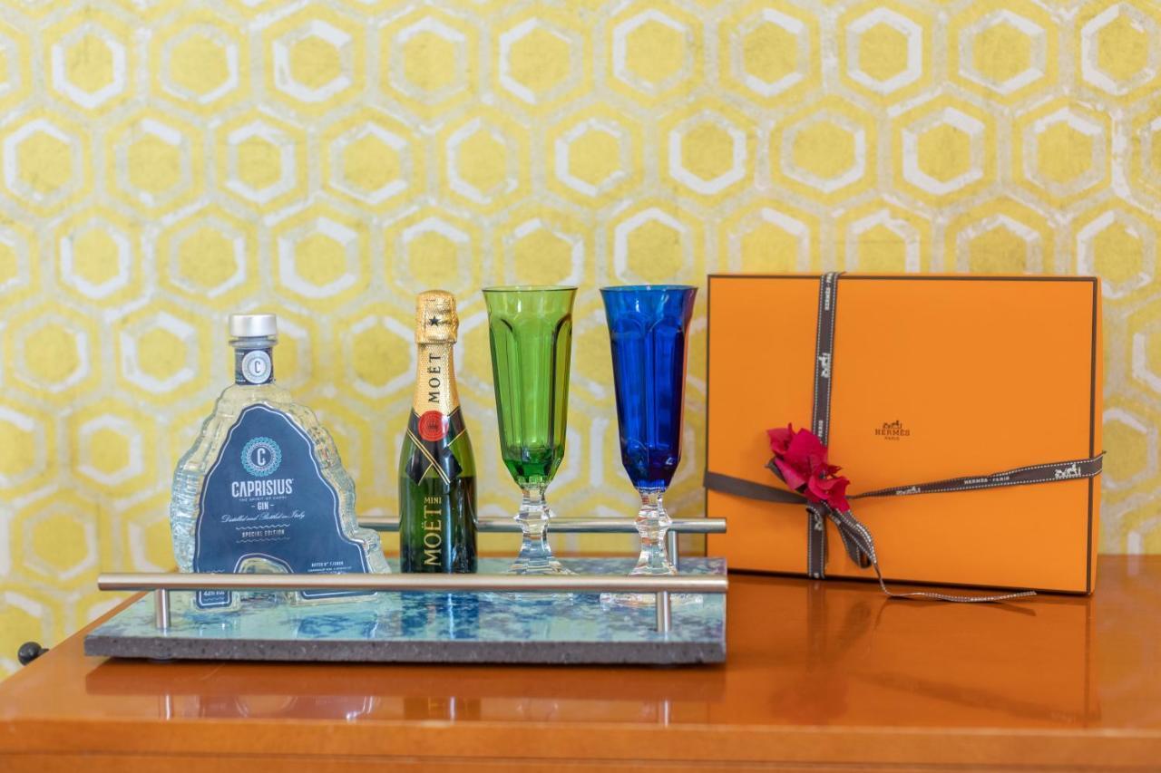 Suite Apartment Capri Con Jacuzzi In Piazzetta ภายนอก รูปภาพ