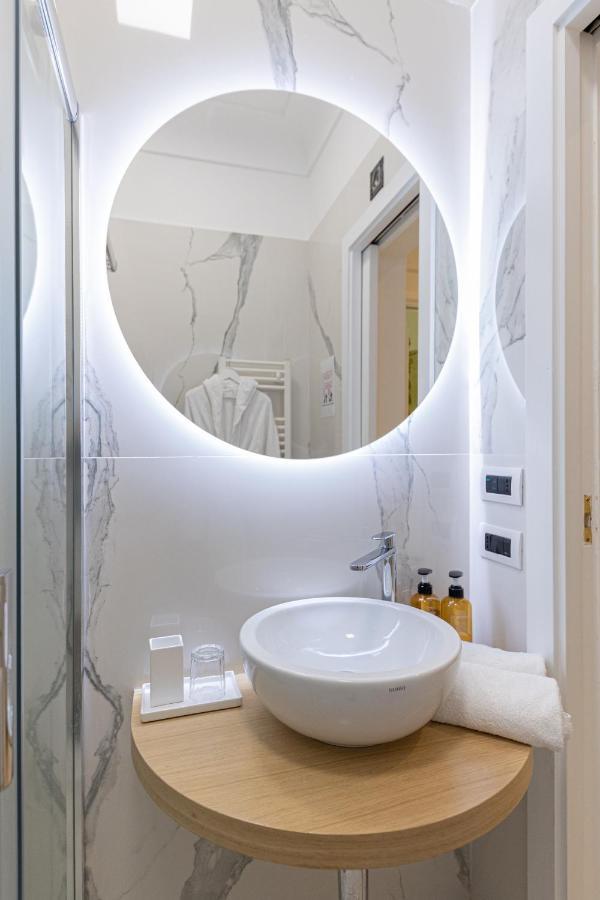Suite Apartment Capri Con Jacuzzi In Piazzetta ภายนอก รูปภาพ